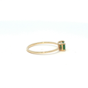 Anillo Solitario de Esmeralda en Oro Amarillo