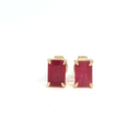 Aretes Stud de Rubí en Oro Amarillo
