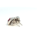 Aretes Stud de Rubí con Halo de Diamantes en Oro Blanco