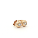 Aretes Stud Diamantes con Bisel en Oro Amarillo