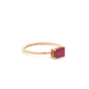 Anillo Solitario de Rubí en Oro Amarillo