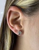 EX059 - Broqueles con Diamante en Oro Blanco