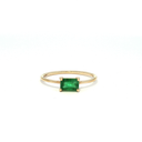 Anillo Solitario de Esmeralda en Oro Amarillo
