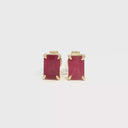 Aretes Stud de Rubí en Oro Amarillo